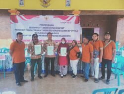 Desa Baureno Bagikan 300 Sertifikat PTSL