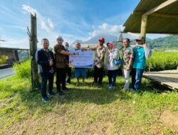 BRI Mojokerto Berikan Bantuan Sarpras Produksi Klaster Petani Organik Brenjonk Desa Penanggungan