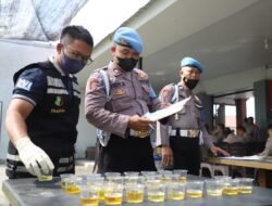 Antisipasi Penyalahgunaan Narkoba, Polres Mojokerto Gelar tes Urine