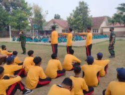 Koramil Ngoro Latih Disiplin dann Kemandirian Siswa SMPN 1 Ngoro