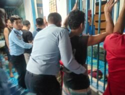Pencegahan Adanya Gangguan Kamtib, Lapas Kotaagung Kembali Gelar Razia Kamar Hunian Sekaligus Tes Urine WBP