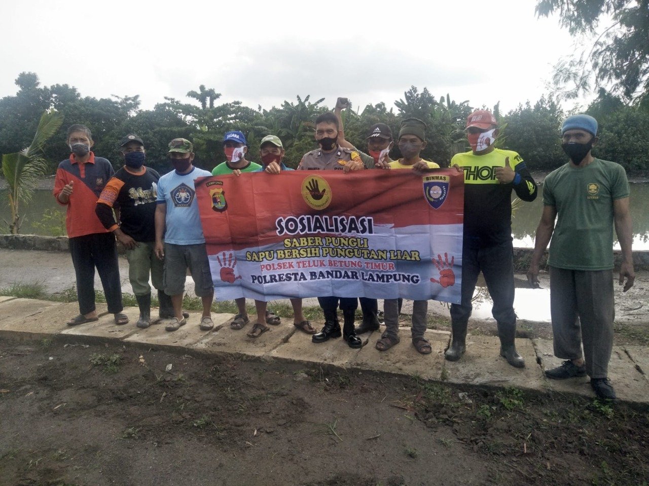 Cegah Pungli, Bhabinkamtibmas Sosialisasi Saber Pungli Kepada Warga