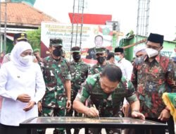 KASAD Dudung Abdurachman dan Kyai Khos Jatim Peletakan Batu Pertama Revitalisasi Makam Aulia Sono Buduran Sidoarjo