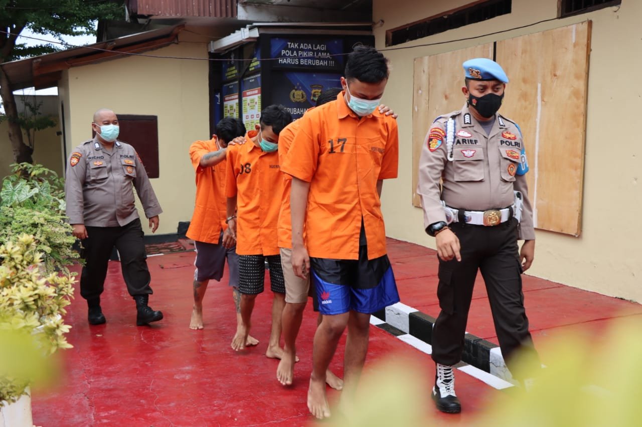 Polres Pringsewu Tangkap Sindikat Pengedar Narkotika, BB 1,2 Kg Ganja Diamankan