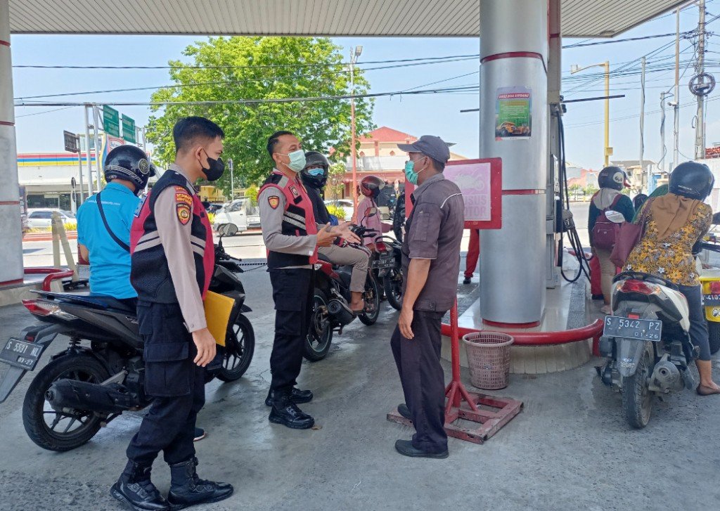Antisipasi Kenaikan BBM, Polresta Mojokerto Tingkatkan Patroli Rutin dan Sosialisasi di SPBU
