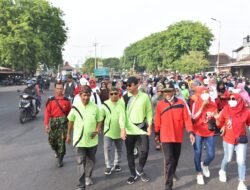 Lepas Jalan Sehat Warga Tanggulangin, Pesan Bupati Sidoarjo Tetap Guyub, Rukun dan Kompak
