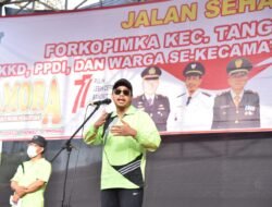 Lepas Jalan Sehat Warga Tanggulangin, Pesan Bupati Sidoarjo Tetap Guyub, Rukun dan Kompak