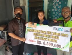 Perhutani Mojokerto Berikan Bantuan Modal Usaha Teman Difabel Prajurit Kulon Kota Mojokerto