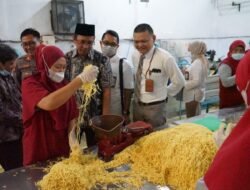 Bupati Sidoarjo Gus Muhdlor Lepas Ekspor hasil olahan UMKM ke Mancanegara