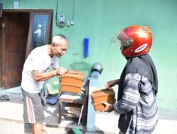 Seperti Melayani Orang Tua Sendiri, UMKM Penyedia Program Makan Gratis Lansia di Sidoarjo Ini Kirim Ransuman Tepat Waktu