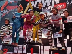 Siswi MA Khomsani Nur Raih Juara 1 Lomba Balap Sepeda Indonesian Downhill