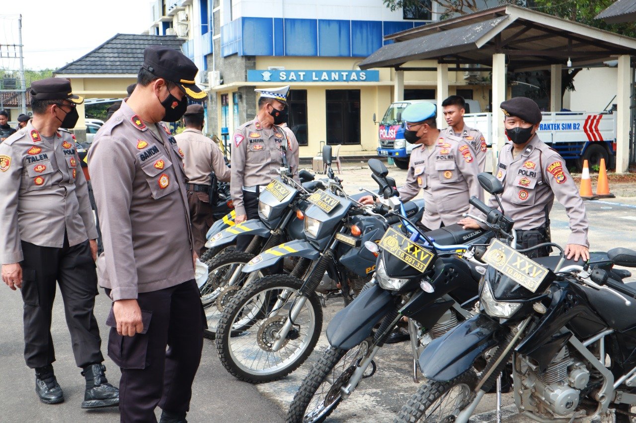 Waka Polres Lampung Timur Cek Kesiapan Randis dan Peralatan Sar Polres Lampung Timur