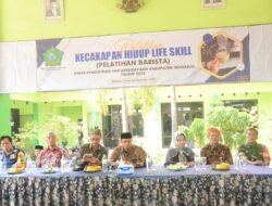 Melalui Pelatihan Barista, Gus Muhdlor Mengajak Warga Untuk Survive di tengah Krisis