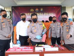Polres Lampung Timur Melaksanakan Konferensi Pers Ungkap Komplotan Perampok Di Lampung Timur