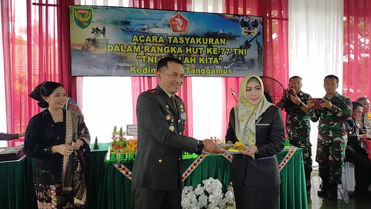 Bupati Tanggamus Hadiri Peringatan HUT TNI ke-77