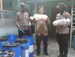 Polisi bersama Perangkat Desa Gagas Budidaya Ikan Lele Dalam Ember