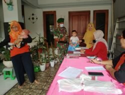 Cegah Stunting Baduta Hingga Balita Babinsa Pos Mojoanyar Aktif Dampingi Kegiatan Posyandu