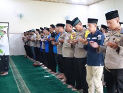 Polresta Mojokerto Sholat Ghoib dan Doa Bersama untuk Korban Kanjuruhan