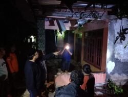 Gus Muhdlor Kunjungi Rumah Warga Yang Rusak Akibat Diterjang Hujan dan Angin Kencang