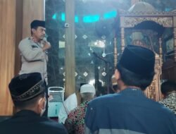 Safari Jumat, Kapolsek Balongbendo Sampaikan Pesan Kamtibmas ke Jamaah