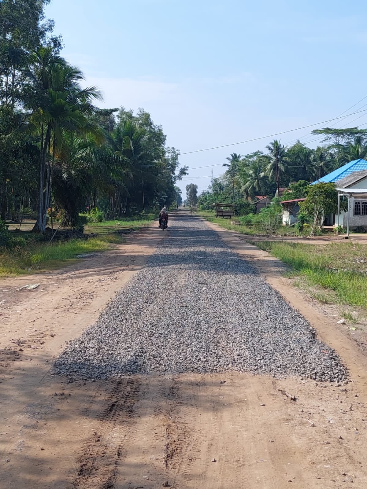 Warga Desa Sumber Mulya Kecamatan Muara Telang Bersyukur Dibangunnya Infrastruktur Dari Dana APBD Banyuasin Pokok Pikiran (Pokir) Dewan