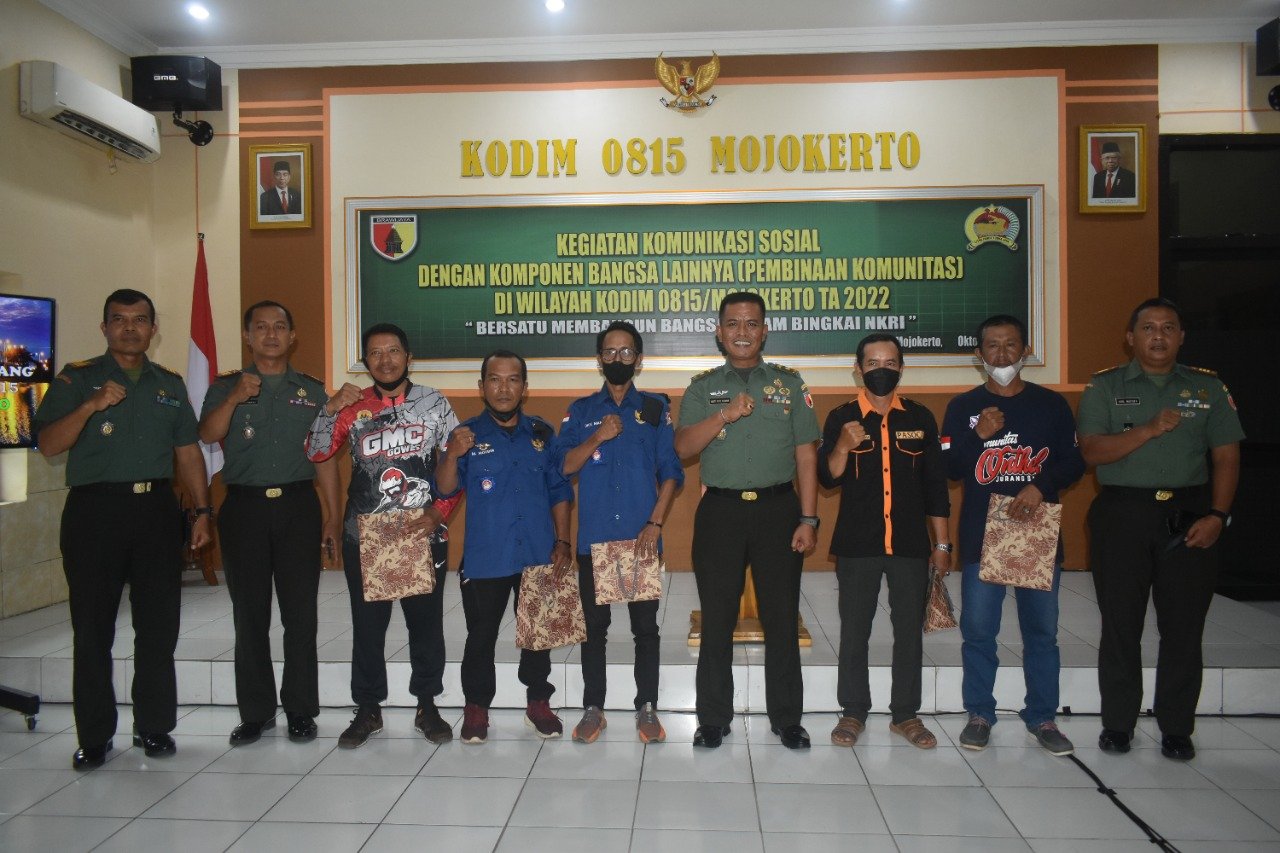 Kodim 0815/Mojokerto Gelar Komsos Bareng Puluhan Komunitas Se-Wilayah Mojokerto Raya