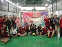 Wartawan Kalahkan Humas Polresta Sidoarjo, Tanding Futsal Peringati HUT Humas Polri Ke-71