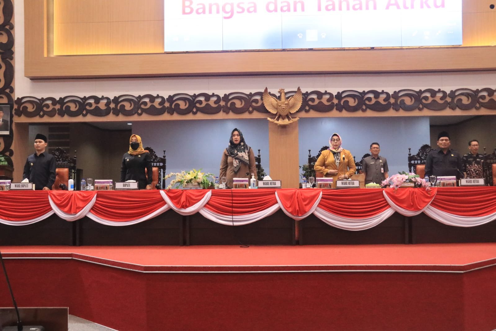 Rapat Paripurna, Bupati Mojokerto Sampaikan Jawaban Terhadap Raperda APBD 2023