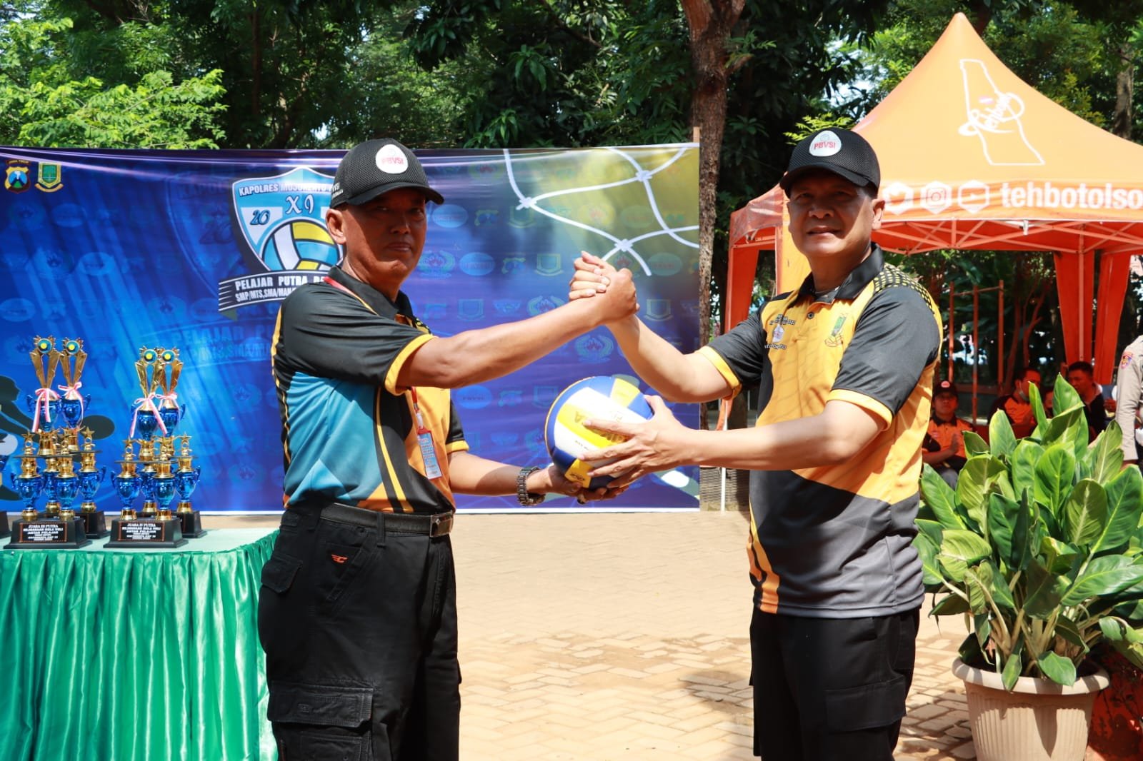 Pembukaan Kejuaran Bola Voli Kapolres Mojokerto Kota Cup 2022