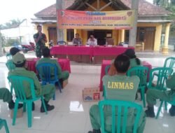 Peran Serta Babinsa Koramil Dawarblandong Berikan Pembekalan dan Pelatihan Linmas