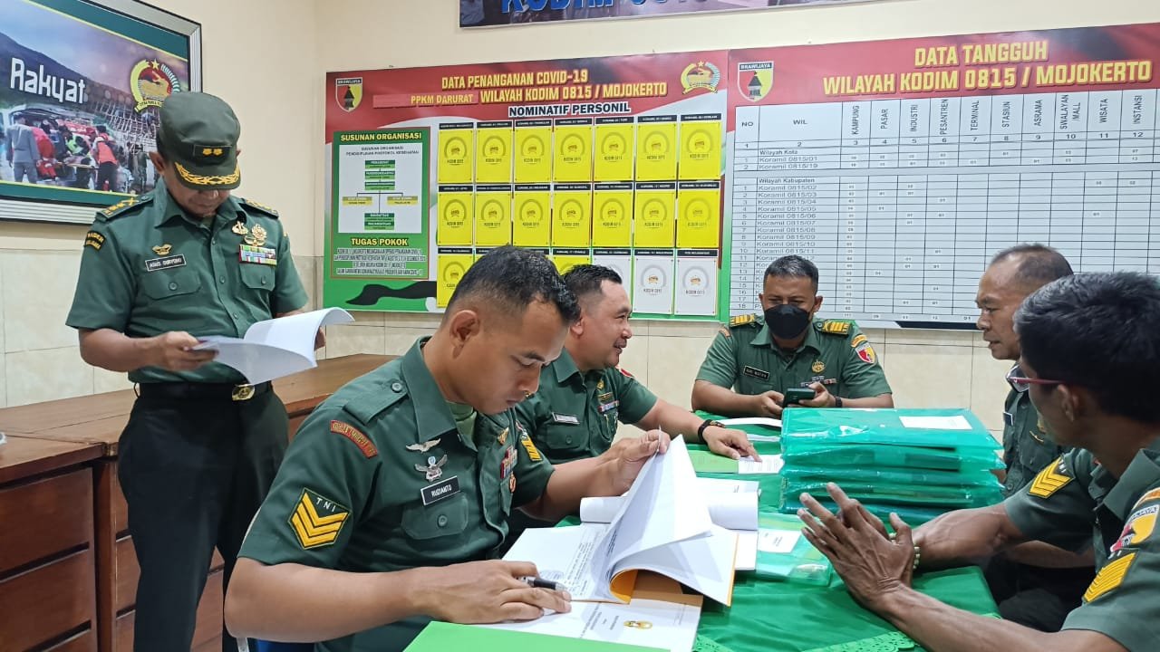 Tim Wasev Bakti TNI Sterdam V/Brawijaya Tinjau Hasil Karya Bakti Kodim 0815/Mojokerto
