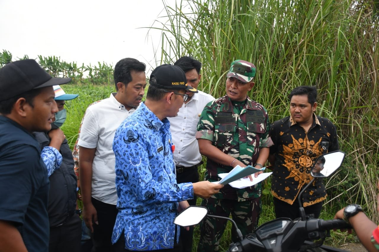 Kodim 0815/Mojokerto dan Sekdakab Mojokerto Verifikasi Lapangan Lokasi TMMD di Desa Randuharjo