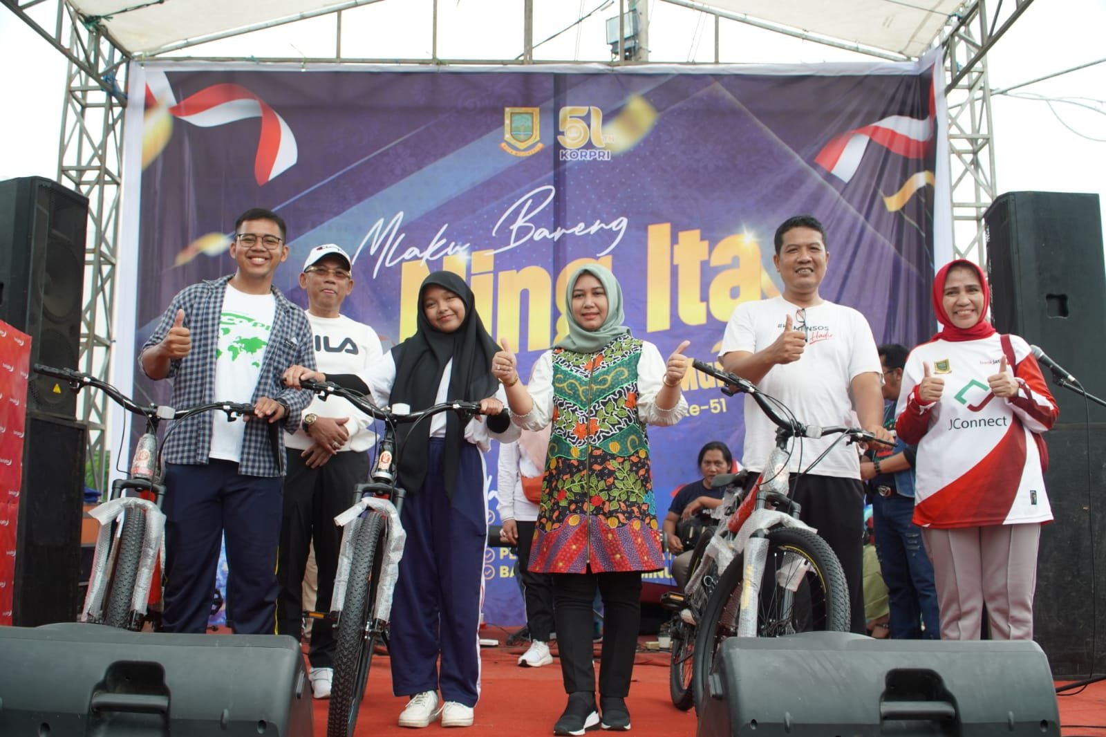 Mlaku Bareng Ning Ita di Rest Area Gunung Gedangan Berlangsung Meriah