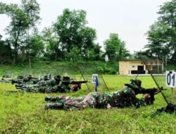 Ratusan Personel Kodim 0815/Mojokerto Latihan Menembak