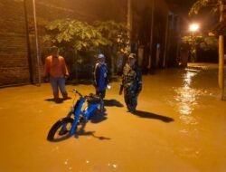 Antisipasi Banjir Susulan, Koramil Dawarblandong Pantau Perkembangan Debit Air Kali Lamong