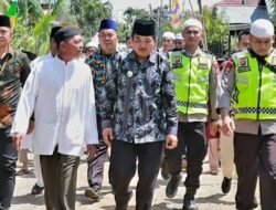 Bupati Anwar Sadat Hadiri Peringatan Haul MT. AL Hidayah Desa Teluk Sialang