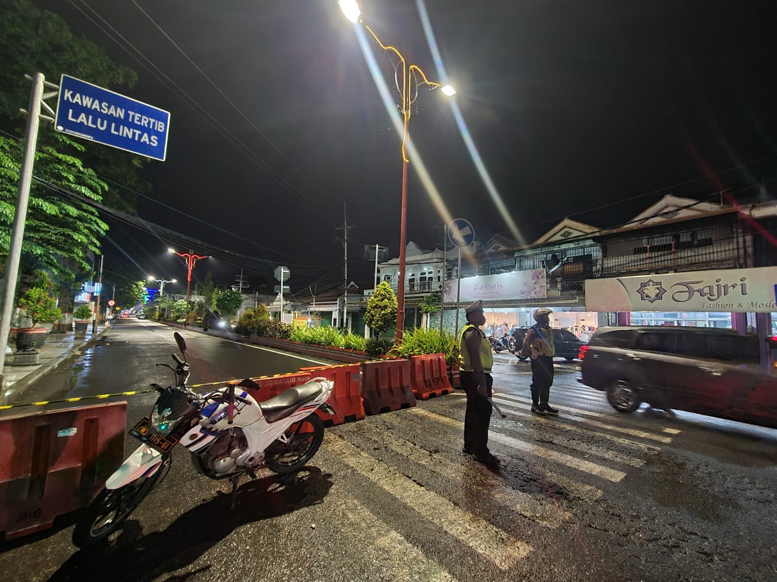 Berkat Rekayasa Jalan dari Polresta Mojokerto, Mojo Batik Festival 2022 Berjalan Lancar