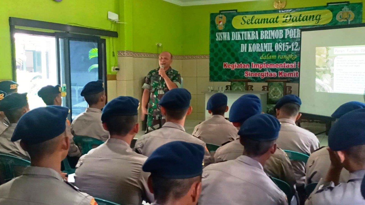 Implementasi Membangun Sinergitas Kemitraan Siswa Diktukba Polri Gelombang II TA. 2022 di Koramil 0815/12 Ngoro