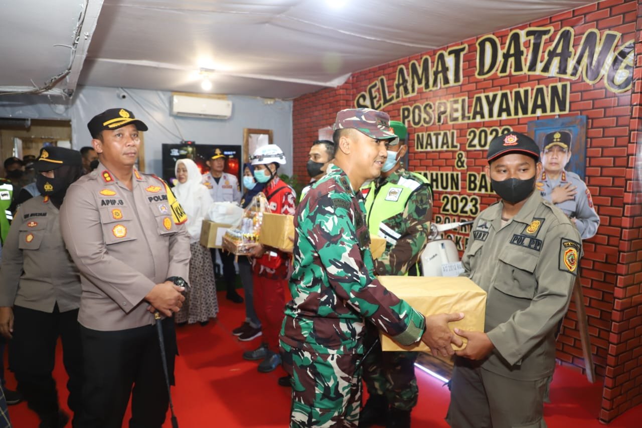 Dandim Mojokerto Bareng Forkopimda Pantau Langsung Situasi Perayaan Natal 2022