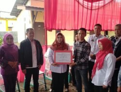 Bupati Tanggamus Serahkan Bantuan 12 Mesin Penggilingan Kopi