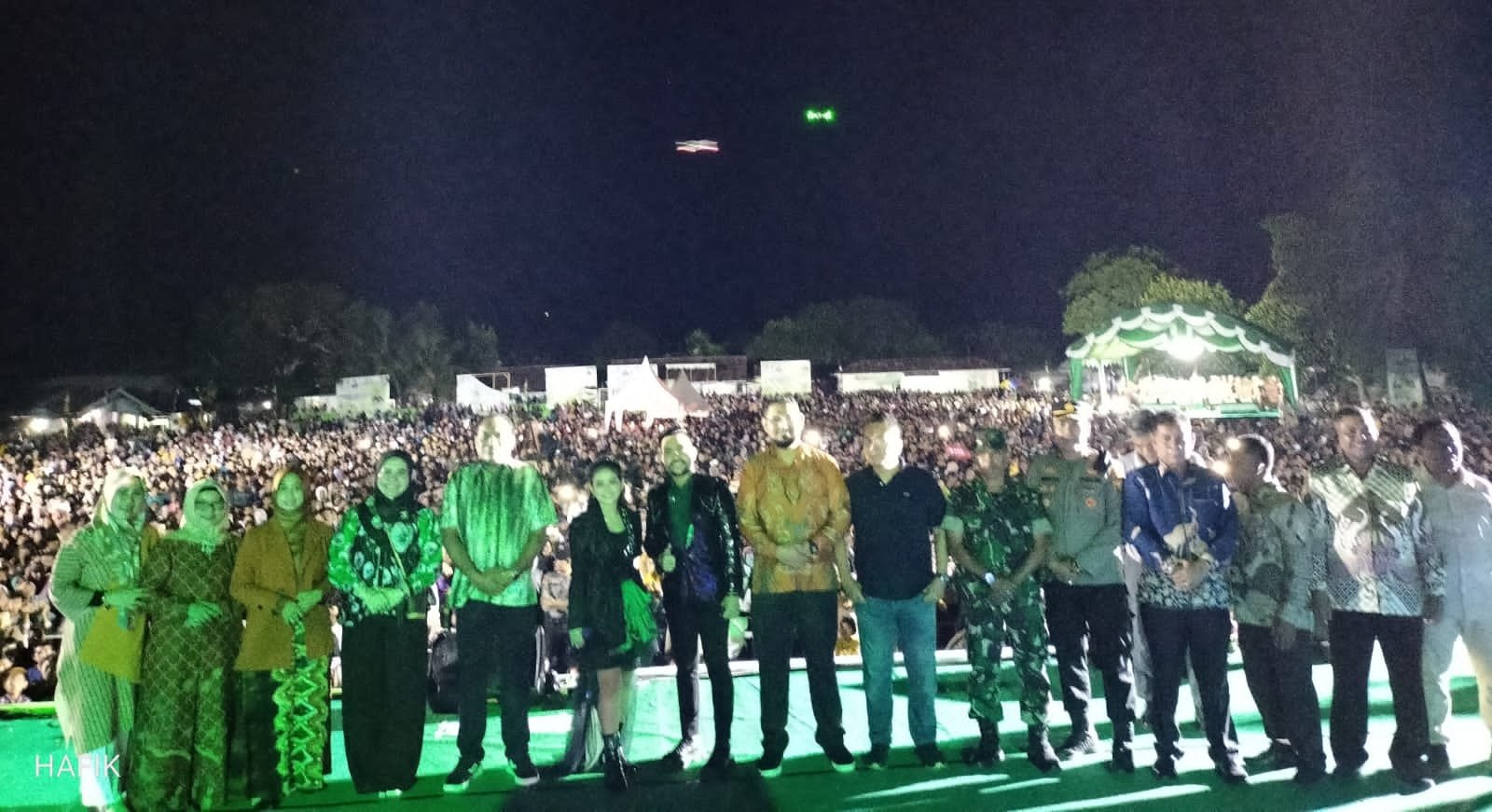 Bupati Halsel Bakal Penuhi Keluhan Masyarakat Obi untuk Bangun Jalan