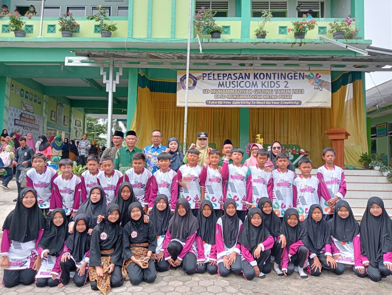 Bupati Tanggamus Lepas Kontingen Musicom Kids 2 SD Muhammadiyah Gisting