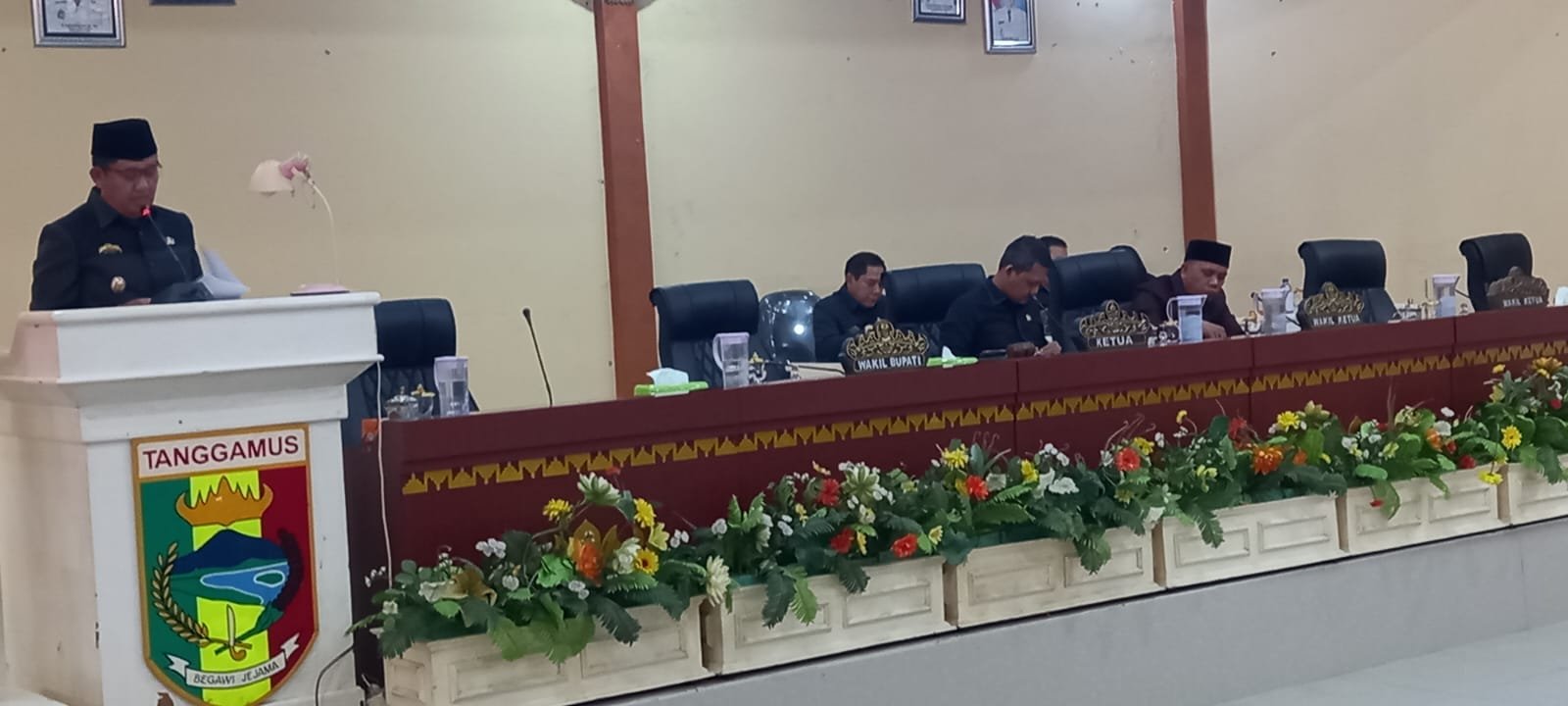 DPRD Tanggamus Gelar Rapat Paripurna Penyampaian Hasil Pembahasan Persetujuan DPRD dan Pendapat Akhir Dua Raperda