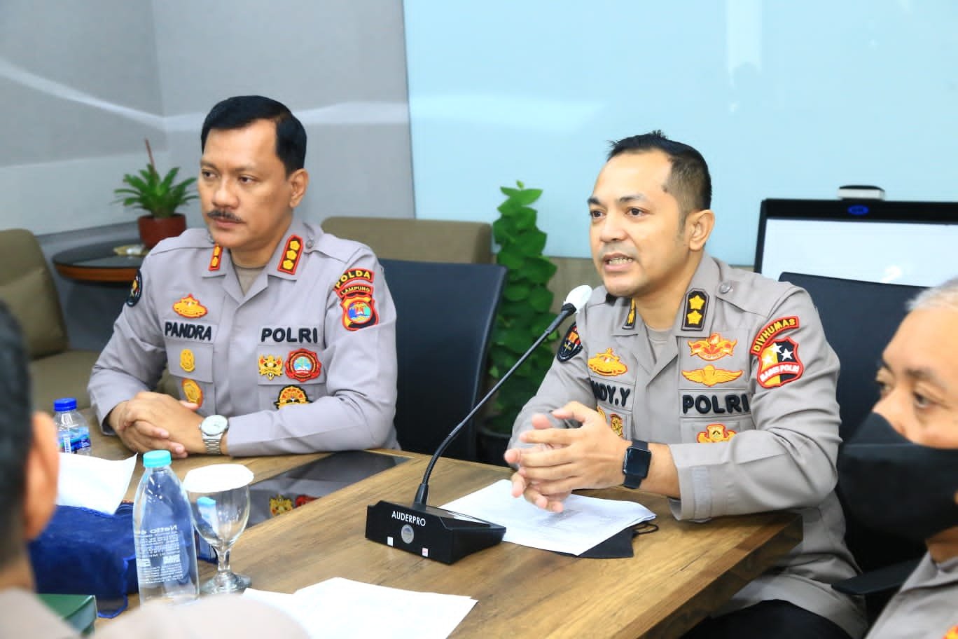 Kabid Humas Polda Lampung beserta Kasi Humas Jajaran Kunjungi Divisi Humas Polri