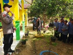 Anggota Polsek Ranto Peureulak Sosialisasikan UU ITE Kepada Pelajar