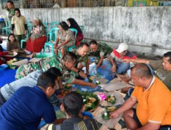 Dandim Mojokerto Ajak Abang Becak Sarapan Bareng dan Bagikan Puluhan Paket Sembako