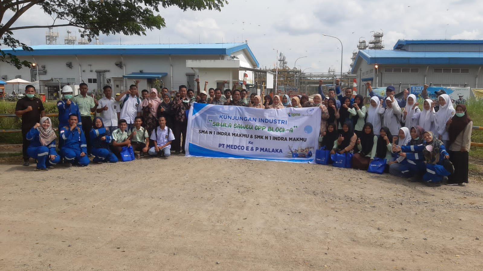 PULUHAN PELAJAR DAN GURU DATANGI LOKASI CPP MEDCO E&P DI ACEH TIMUR