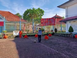 Lapas Kotaagung Kerahkan Warga Binaannya Laksanakan Gotong Royong