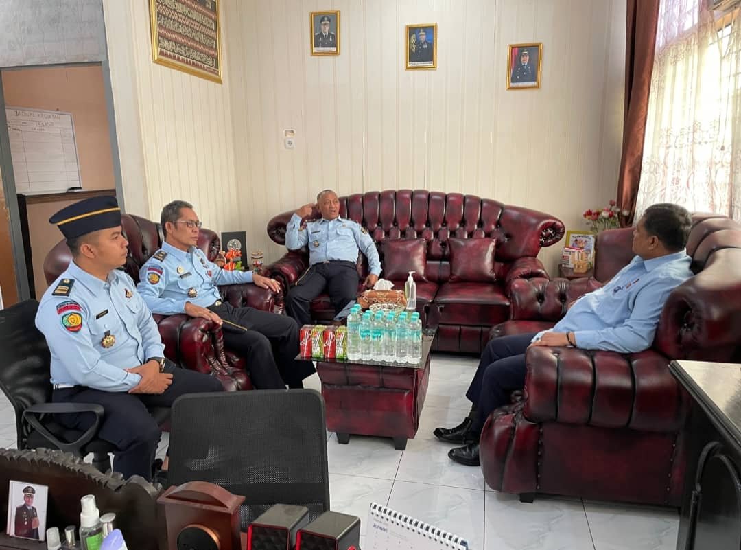 Lapas Kotaagung Terima Kunjungan Kadivpas: Beri Penguatan kepada Petugas, Tes Urine WBP dan Monev Dapur Umum