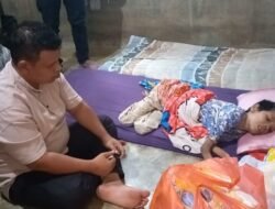 Sara Fadillah, Anggota DPRK Fraksi NasDem Sambangi Warga Sakit di Titi Baro